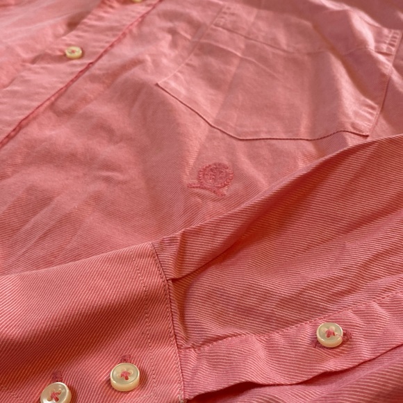 Tommy Hilfiger Y2K salmon pink button down shirt lion crest logo - Picture 2 of 9